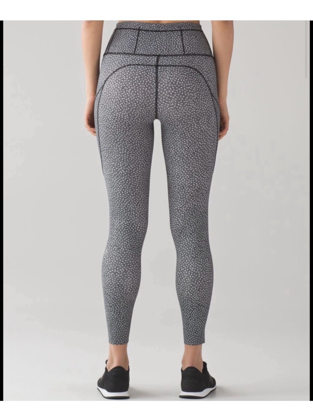 Lululemon Fast and Free Reflective 7/8 Tight Frozen Fizz White Black Size 4 - Picture 4 of 9